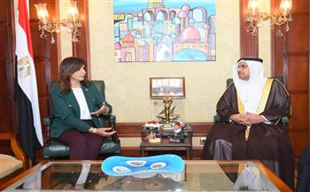   البرلمان العربي يعلن دعمه للمبادرة الرئاسية «اتكلم عربي»