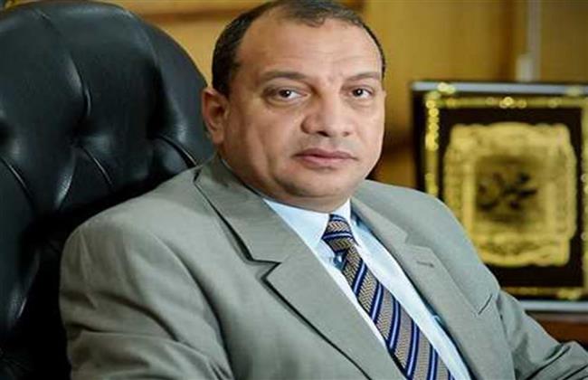 رئيس جامعة بني سويف يؤكد على أهمية تبادل الخبرات ونقلها على نطاق كافة الكليات