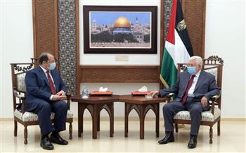   أبو مازن واللواء عباس كامل يتفقان على عقد اجتماعات للفصائل الفلسطينية فى القاهرة 