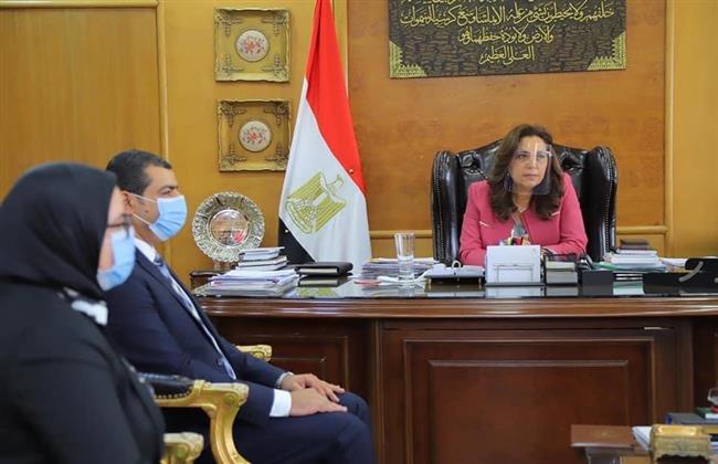 محافظ دمياط تلتقى متدربى البرنامج الرئاسى لتأهيل التنفيذيين للقيادة