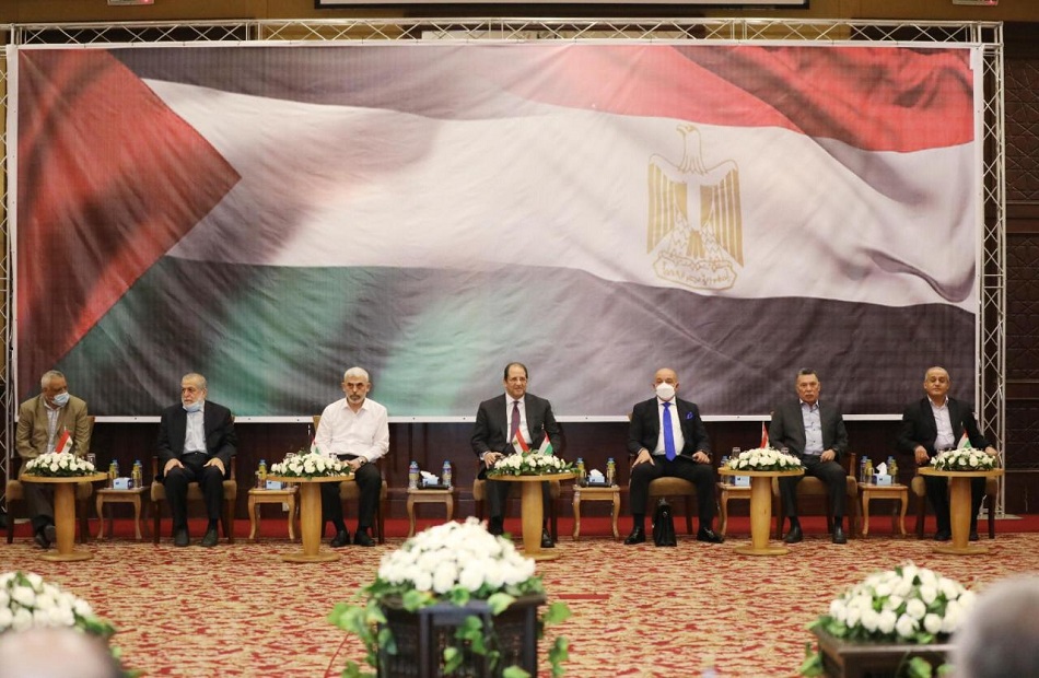 بتوجيهات الرئيس السيسي.. وفد أمني يبحث تثبيت وقف إطلاق النار وإعادة الإعمار في غزة