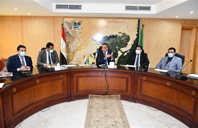محافظ الفيوم يترأس لجنة البت الخاصة بتقنين أراضي أملاك الدولة