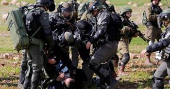   الاحتلال الإسرائيلى يعتقل 13 فلسطينيًا من الضفة الغربية