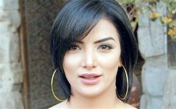   حورية فرغلي تكشف عن وجهها لأول مرة بعد عودتها مصر