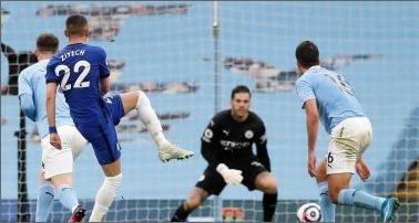 ما نشستر سيتى يسقط أمام تشيلسى بهدفين.. ويؤجل حسم لقب الدوري الإنجليزي