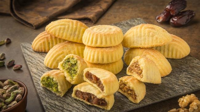 كعك العيد ببطاقات التموين ضمن سلع فارق نقاط الخبز