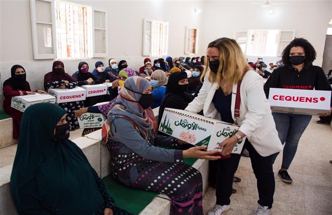 كراتين الأورمان تصل القرى الأكثر احتياجًا بالتعاون مع « CEQUENS»