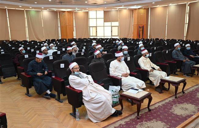 تدريب الأئمة والدعاة والواعظات لليوم الثالث على التوالي بجامعة الفيوم