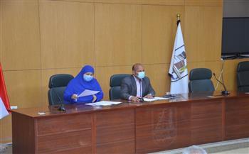 محافظ بني سويف يناقش جهود تنفيذ وحل الشكاوى الواردة على منظومة الشكاوى الحكومية
