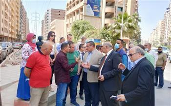 محافظ البحيرة يقوم بجولة تفقدية بمدينة دمنهور