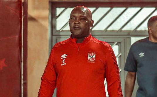  موسيماني يحاضر  اللاعبين قبل استئناف التدريبات