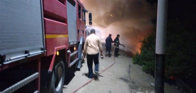الحماية المدنية تنجح في السيطرة على حريق بطريق الفتح الساحل فى أسيوط