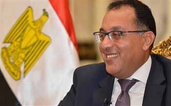  رئيس الوزراء يصل القاهرة عقب افتتاحه منتدي الاستثمار الأفريقي