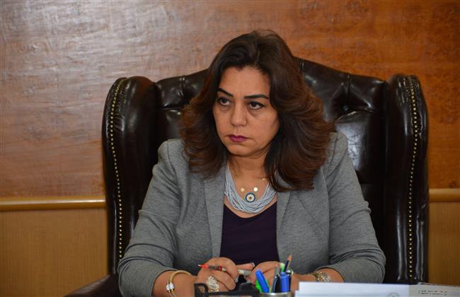 محافظ دمياط ورئيس القومى للمرأة تتفقدان مأمورية لاستخراج بطاقات الرقم القومى