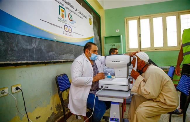  ضمن «عينيك فى عينيا» إجراء ١٩٦عملية عيون لمرضى العيون للأسرة الأولى بالرعاية بالمحمودية