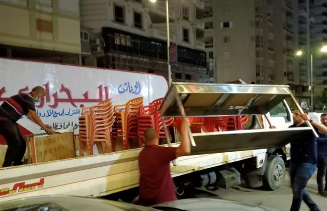 رفع ٩٥٢ حالة إشغال طريق بالبحيرة