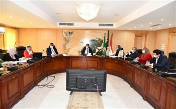 محافظ الفيوم يترأس اجتماع المجلس الإقليمي للسكان