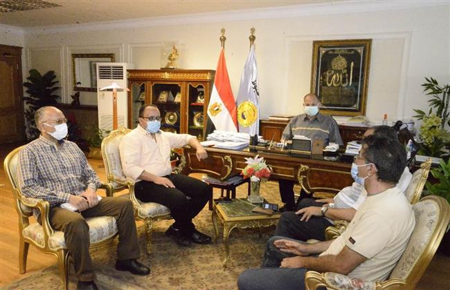 تفاصيل لقاء وفد مجلس الوزراء لـ محافظ أسيوط