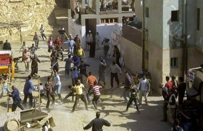 مشاجرة  بالرصاص بين عائلتين أمام محكمة ديروط .. وسقوط مصابين