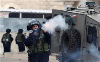   بقنابل الغاز.. قوات الاحتلال تقمع مسيرة الأعلام في القدس