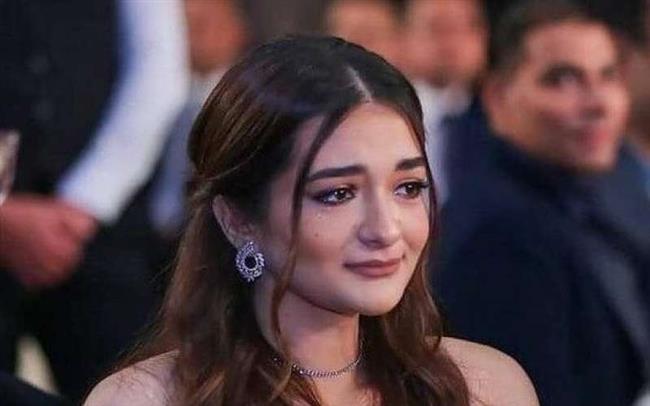 ملك أحمد زاهر تفاجئ جمهورها بصورة نادرة لها 