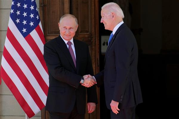بوتين يشكر سويسرا على استضافة القمة الروسية - الأمريكية