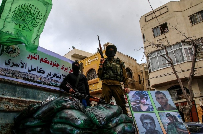 موقع إسرائيلي يتحدث عن إبرام صفقة بين حماس وإسرائيل