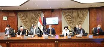"العناني" و"طلعت" يتابعان مشروعات التحول الرقمى وتطوير البنية التكنولوجية لوزارة السياحة والآثار