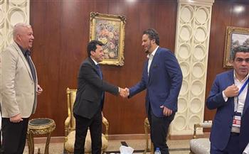 وزير الشباب والرياضة يؤازر بيراميدز أمام الرجاء من مدرجات الدفاع الجوى