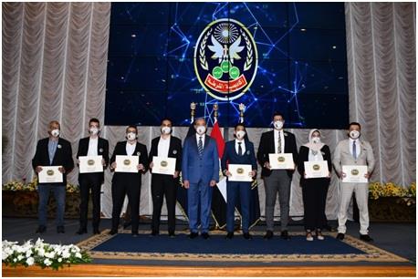 مركز أول لطلاب حاسبات عين شمس فى المسابقة البحثية لطلاب الجامعات المصرية