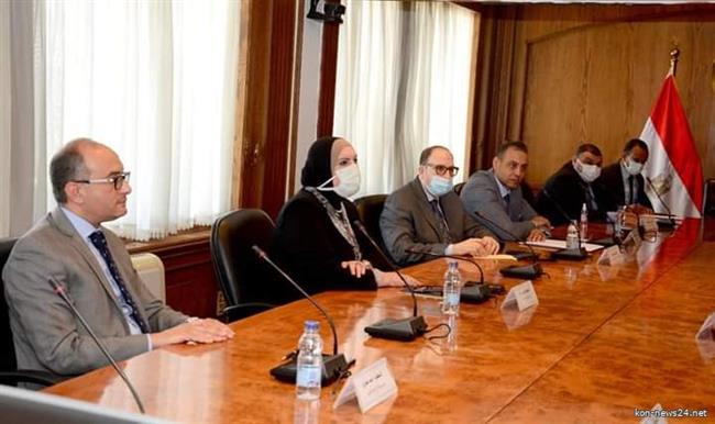 وزيرا التجارة والسياحة يبحثان الاستعدادات الخاصة بالمشاركة بمعرض إكسبو دبي 2020