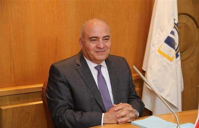 «الداودي» يناقش الخطة المقترحة لتنمية وتطوير الموارد المالية لبرنامج التنمية المحلية بقنا