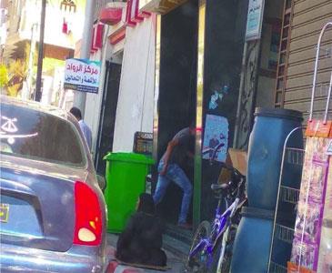 القبض علي متسولة  تفترش الرصيف وتخدش حياء الماره بقنا  