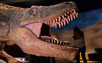   «عالم الديناصورات» يهيمن على شباك التذاكر الأمريكية 