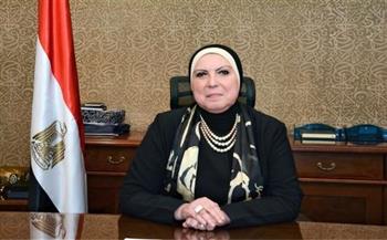   وزيرة التجارة تغادر القاهرة متوجهة للعاصمة الروسية
