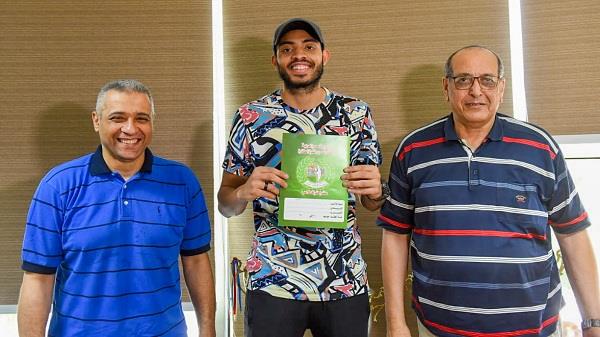 الأهلي يتعاقد مع محمد محسن لاعب الزمالك للانضمام لـ«رجال الطائرة»