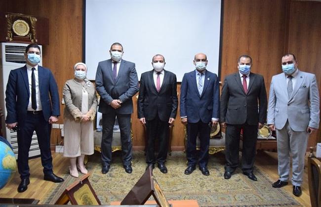 رئيس جامعة بني سويف يستقبل لجنة قطاع المجلس الأعلى لتفقد المعهد العالي للتراث