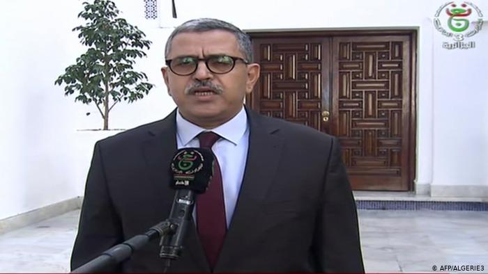 استقالة رئيس الحكومة الجزائرية