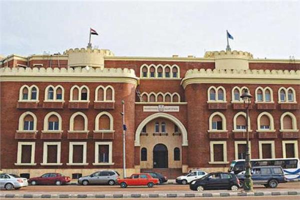 طلبة تربية نوعية بجامعة الاسكندرية يتقدمون بشكوى