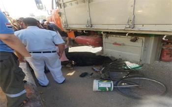 مصرع شخص في حادث تصادم بين مقطورة ودراجة على الطريق الدائرى فى أسيوط