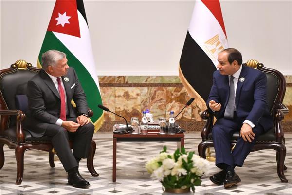 السيسي يؤكد تضامن مصر الكامل ودعمها للأردن