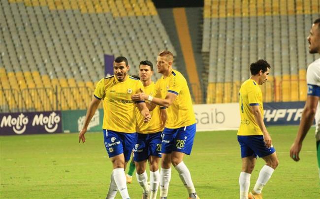 الإسماعيلي يلقن سموحة درسا كرويا ويسقطه بثلاثية في الدوري الممتاز