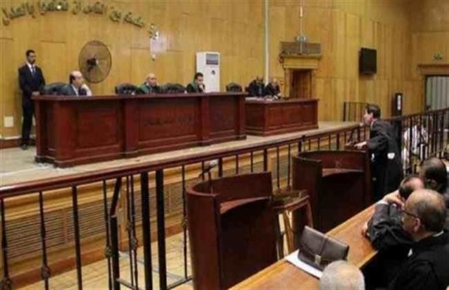 جنايات المنيا تحيل متهماً بذبح طالب كلية الطب أخذاً بالثأر للمفتي