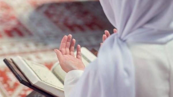 متى تقرأ سورة الواقعة لجلب الرزق ؟