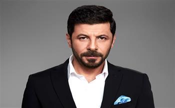 إياد نصار مرعوب من يحيى الفخراني