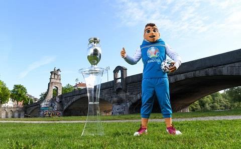 من بينوكيو إلى سكيلزي.. تعرف على مراحل تطور تميمة كأس أمم أوروبا