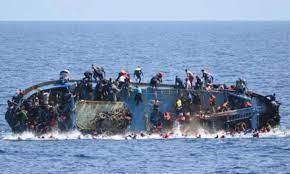   مصرع 7 أشخاص وفقدان 9 آخرين إثر غرق مركب هجرة قرب سواحل لامبيدوزا الإيطالية