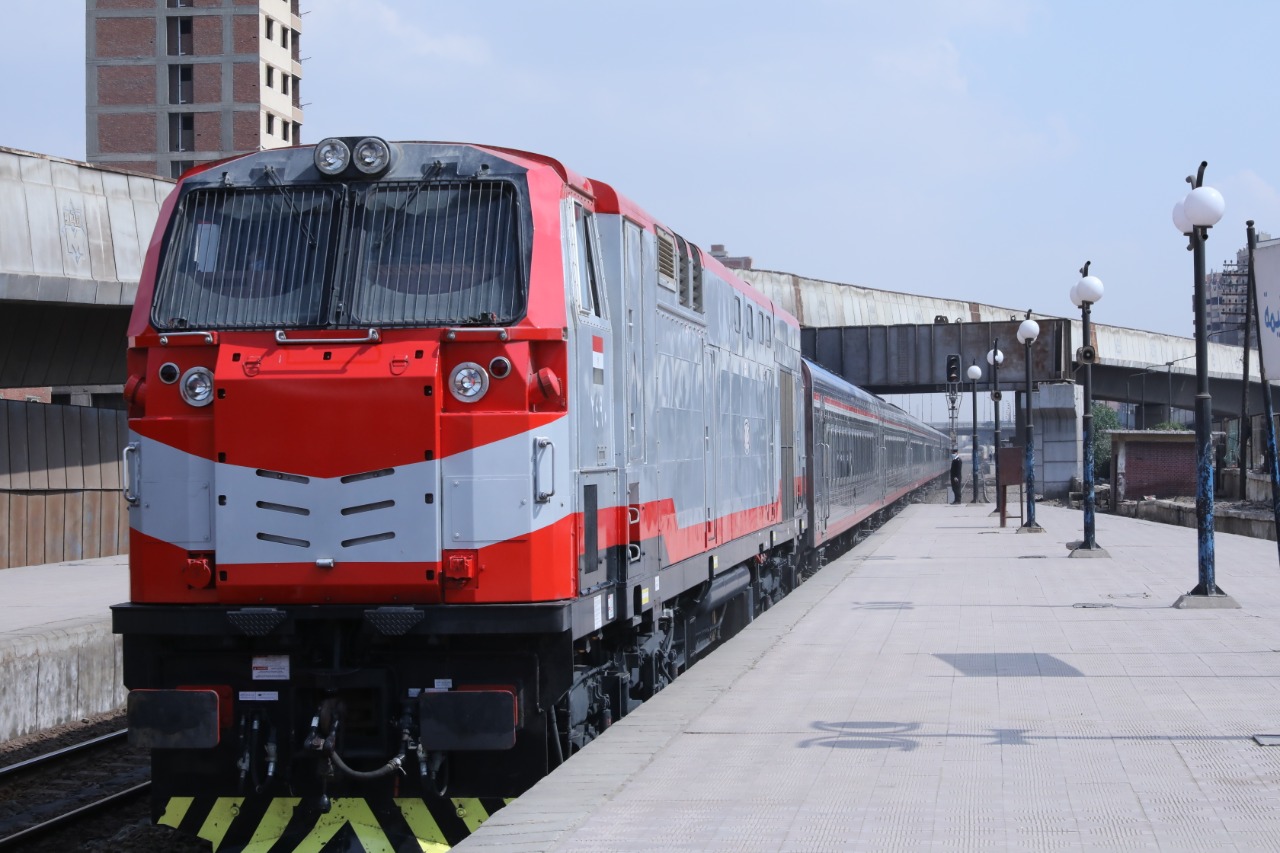 السكة الحديد تستبدل اليوم عربات قطارات بخطوط القاهرة - الإسكندرية بأخرى روسية