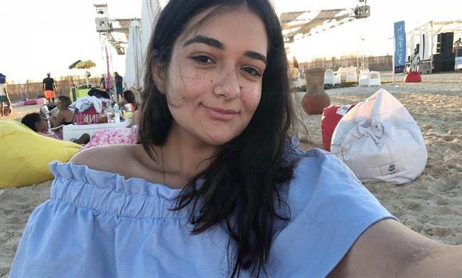  ملك زاهر تجذب أنظار جمهورها على إنستجرام