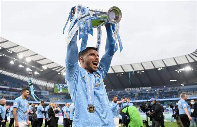 «روبن دياز» أفضل لاعب في الدوري الإنجليزي
